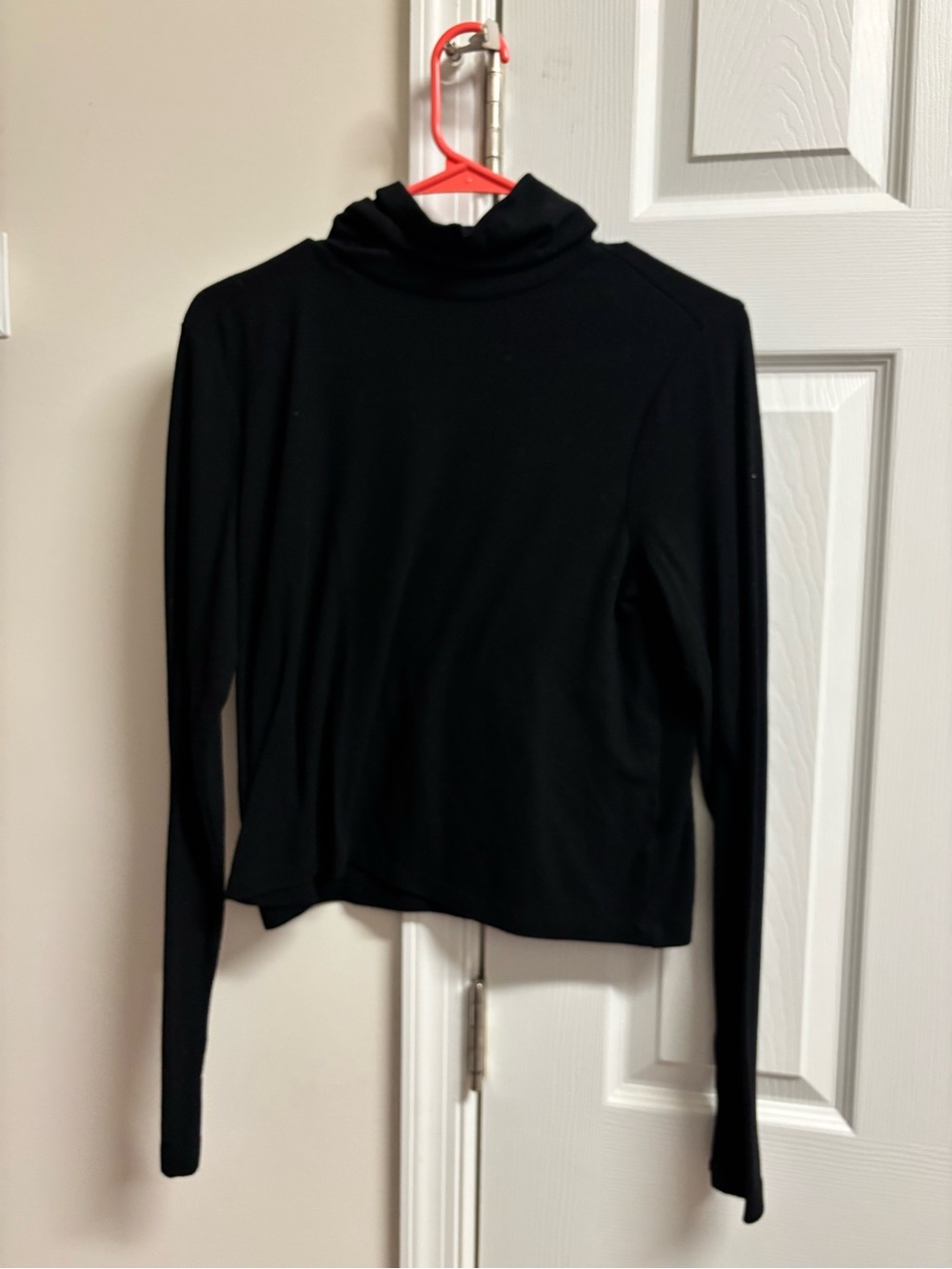Black Turtleneck Long-Sleeve Top - Women's